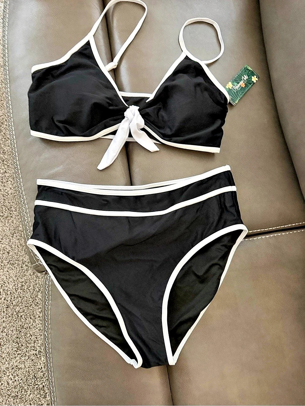 Blooming Jelly Color Block High Waisted Bikini Set Black & White XL